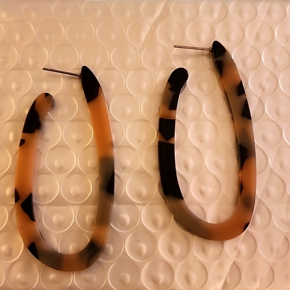 Acrylic hoops Zinc alloy stud earrings